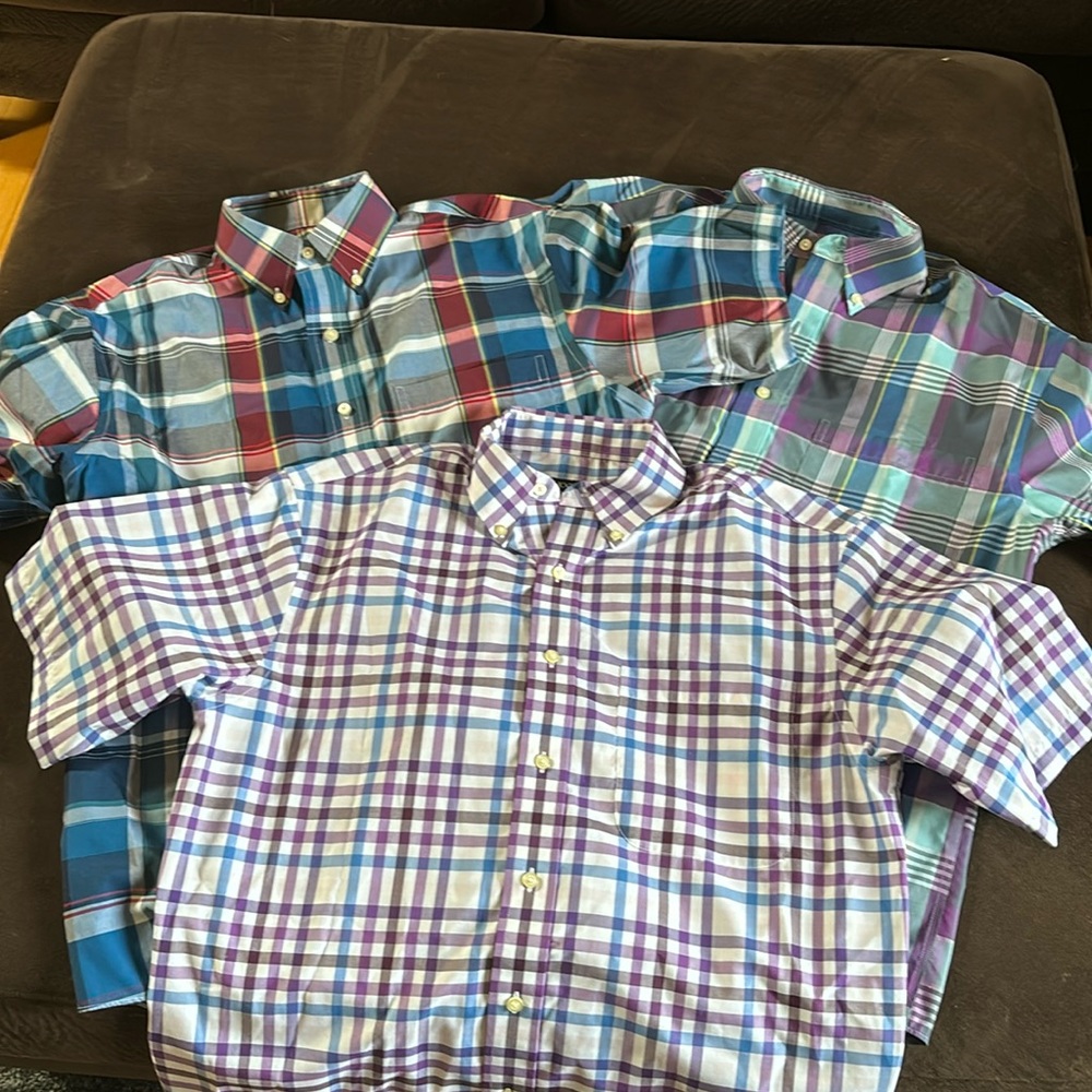 3 Mens Jos A Bank short sleeve shirts
